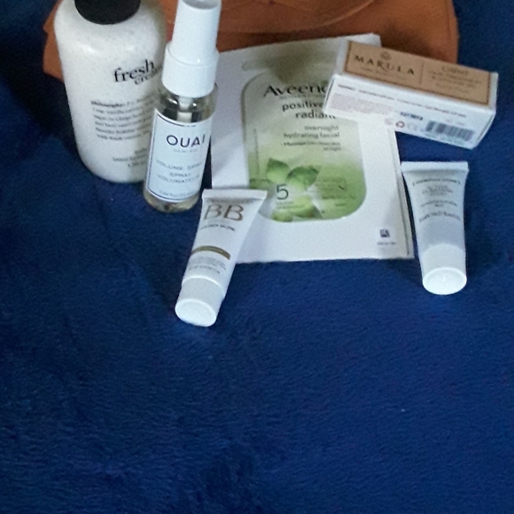 asst. brands Handbags - Makeup bag bundle.😊 FINAL CLEARANCE PRICE!🤗